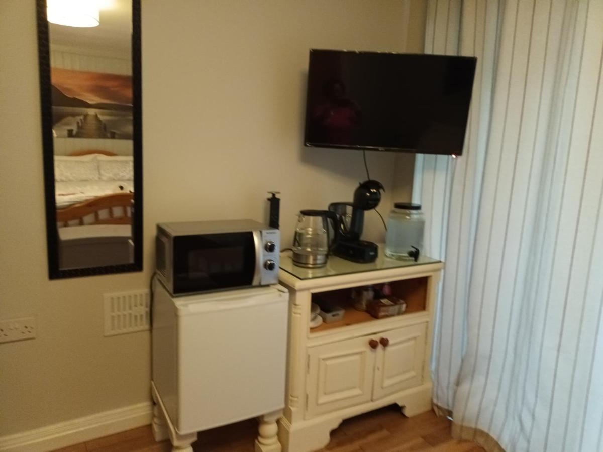 Kate's Place Bedroom Ensuite Close To Apartment
