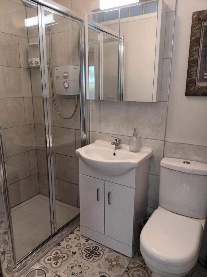 Kate's Place Bedroom Ensuite Close To Apartment *
